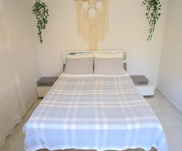 וילה Olive Garden House *